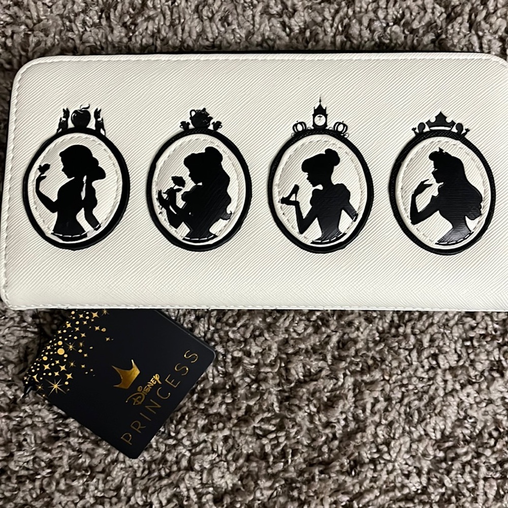 NWT loungefly wallet